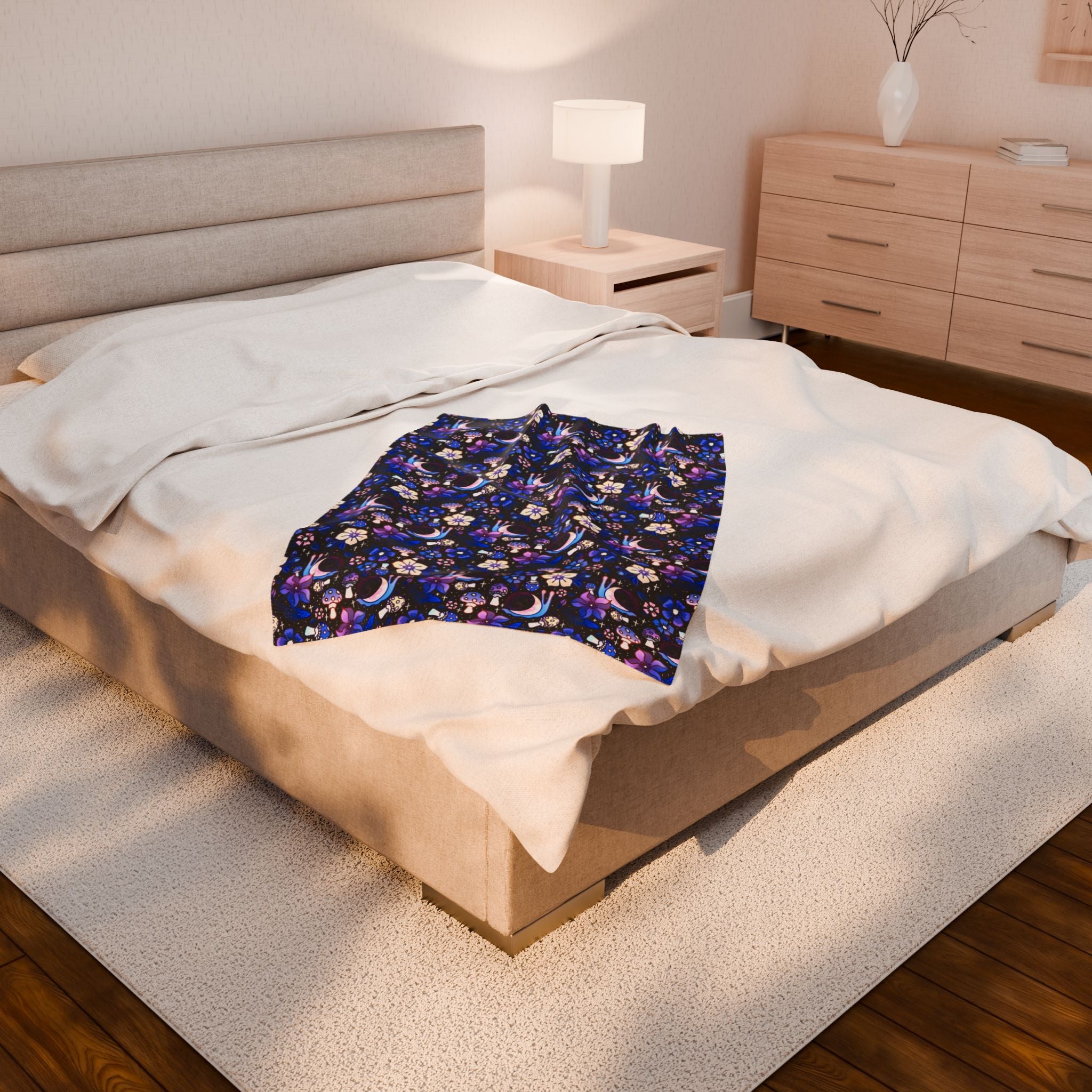 Moonshell Garden - Cozy Velveteen Plush Blanket