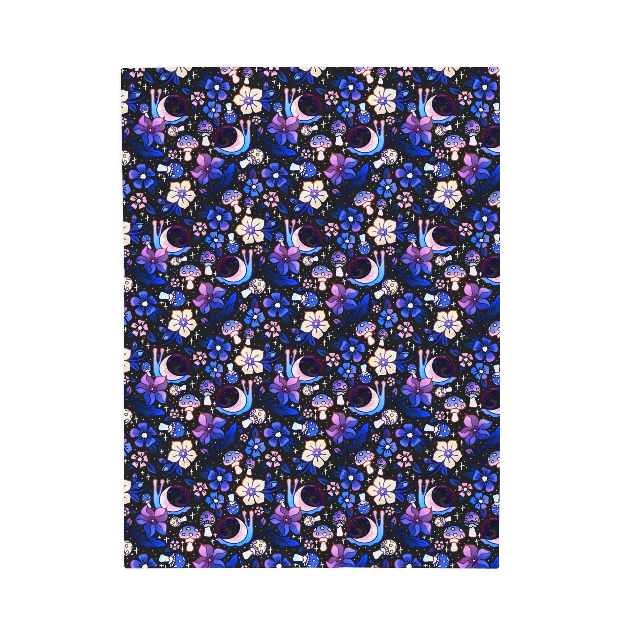 Moonshell Garden - Cozy Velveteen Plush Blanket