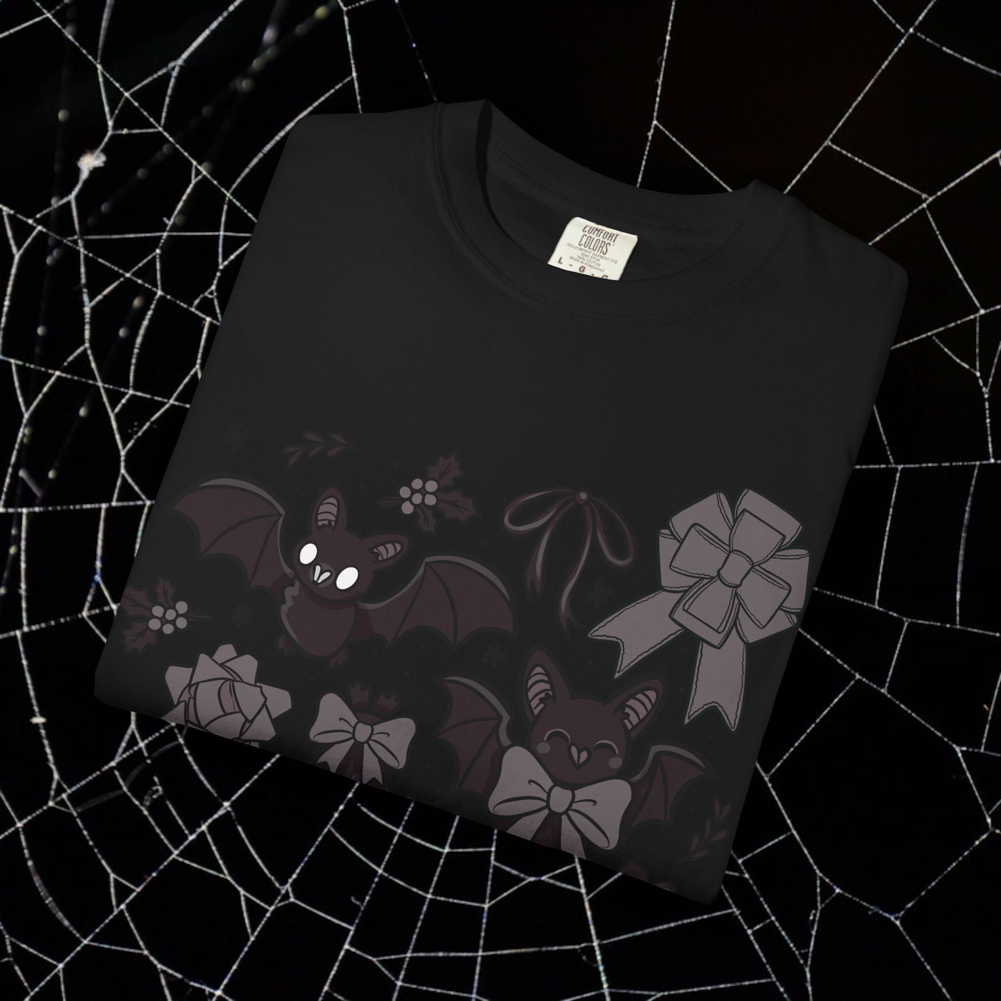 Monochrome Bats & Bows Unisex T-shirt