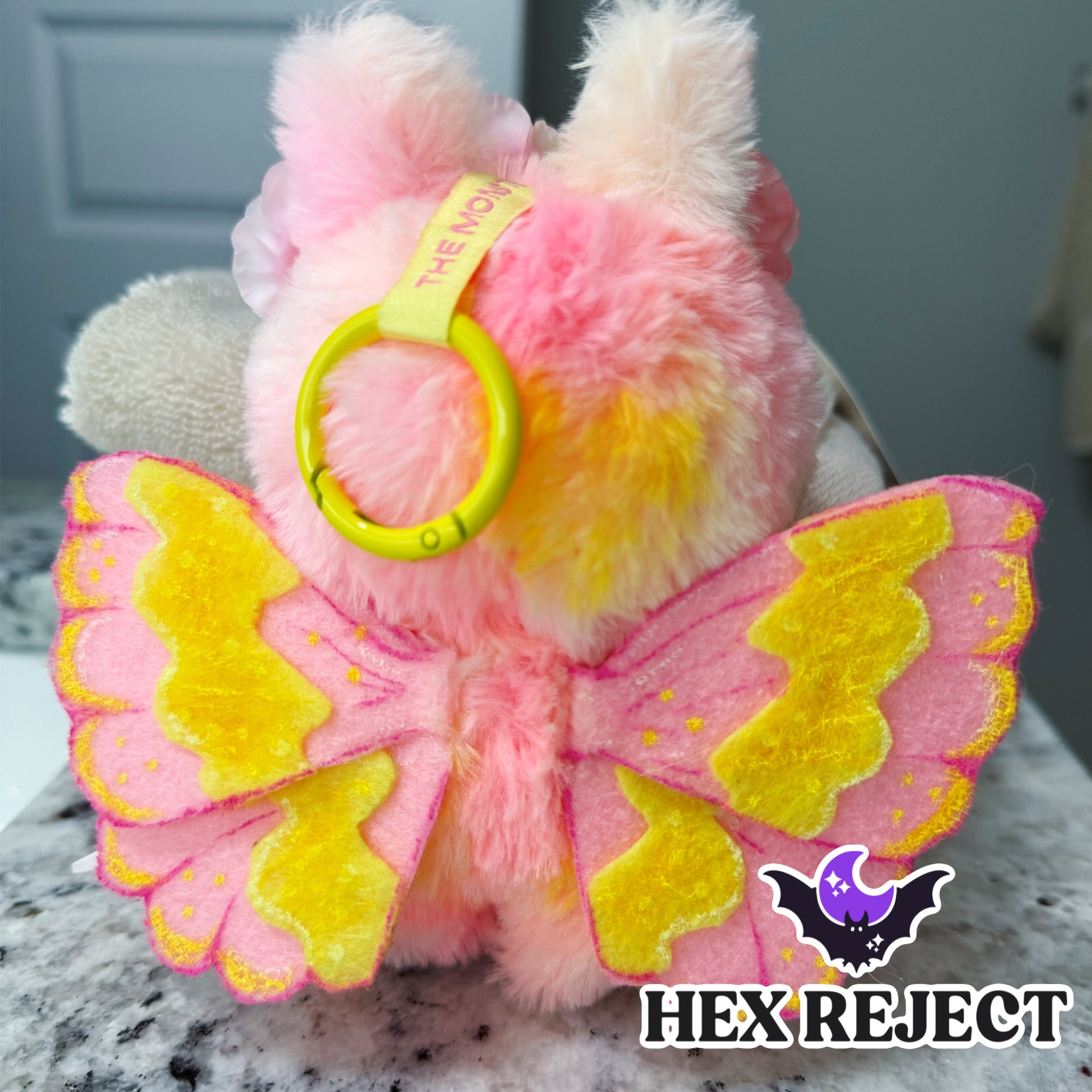 Rosy Maple Moth Bubu (SOLD OUT)