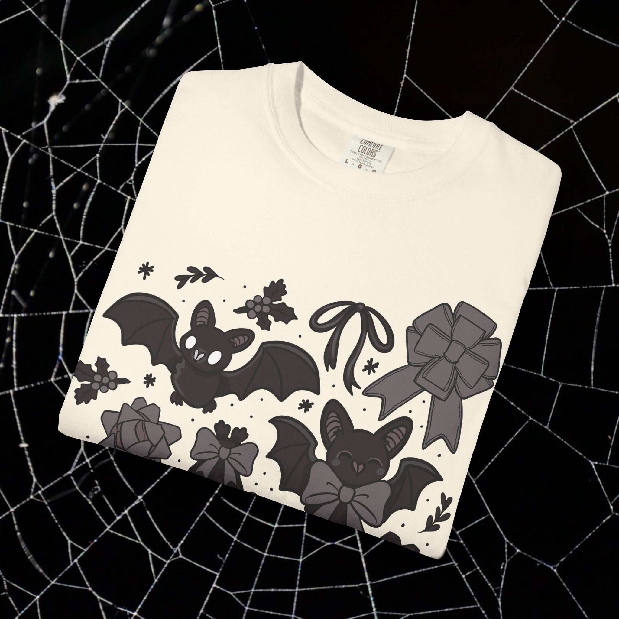 Monochrome Bats & Bows Unisex T-shirt