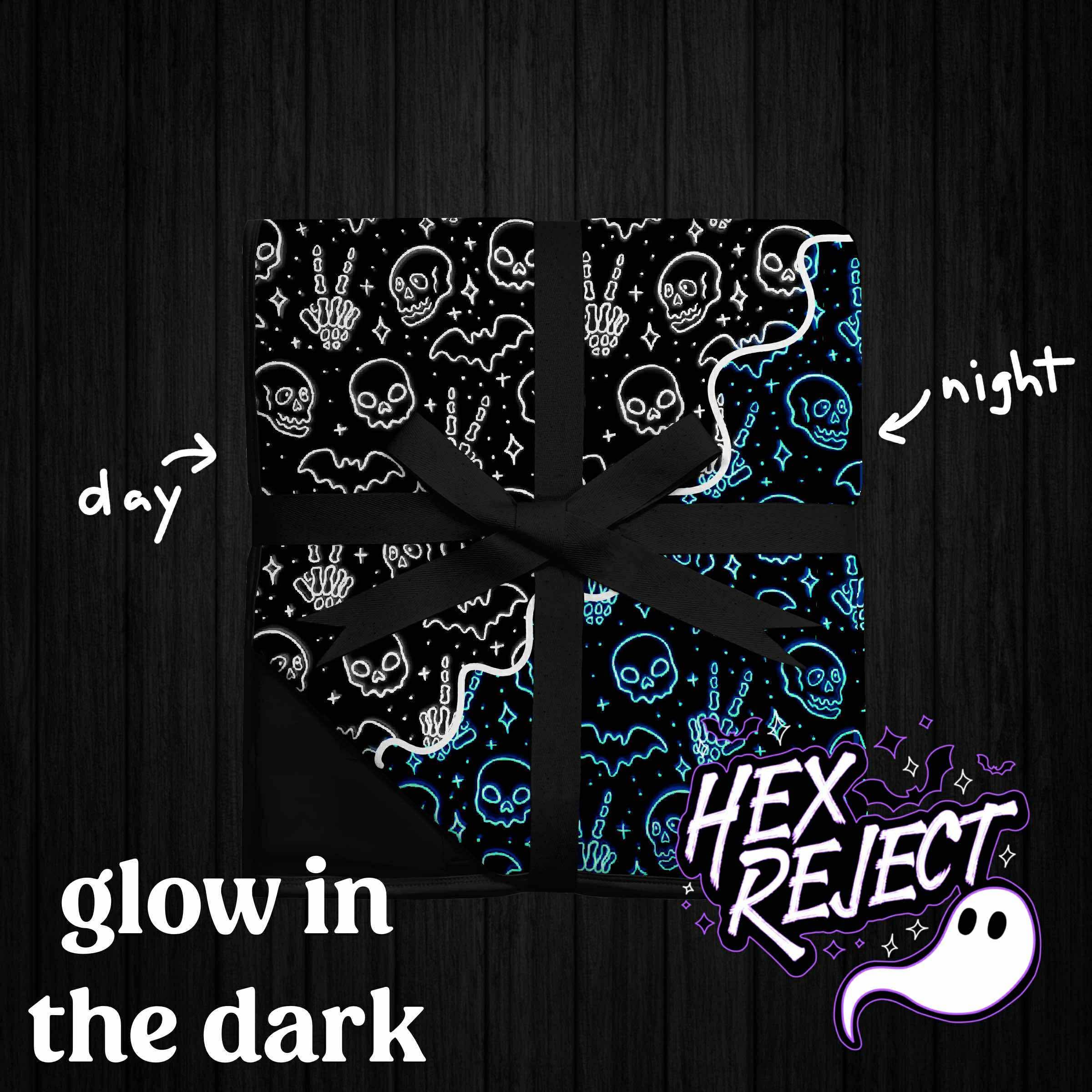 Spooky Glow Double Layer Bamboo Blanket / 50"x60" / 1.0 TOG (glow in the dark)